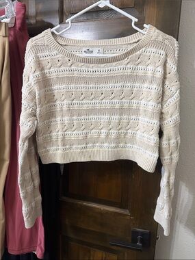 Hollister Cream Open-Weave Cropped Crewneck Sweater